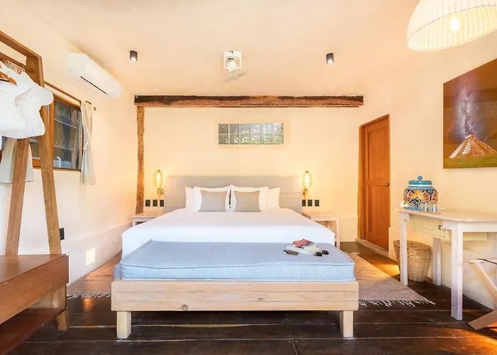 Casa Ganesh Beachfront