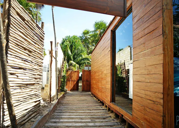Casa Ganesh Beachfront