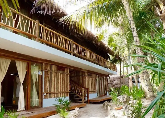 Casa Ganesh Beachfront