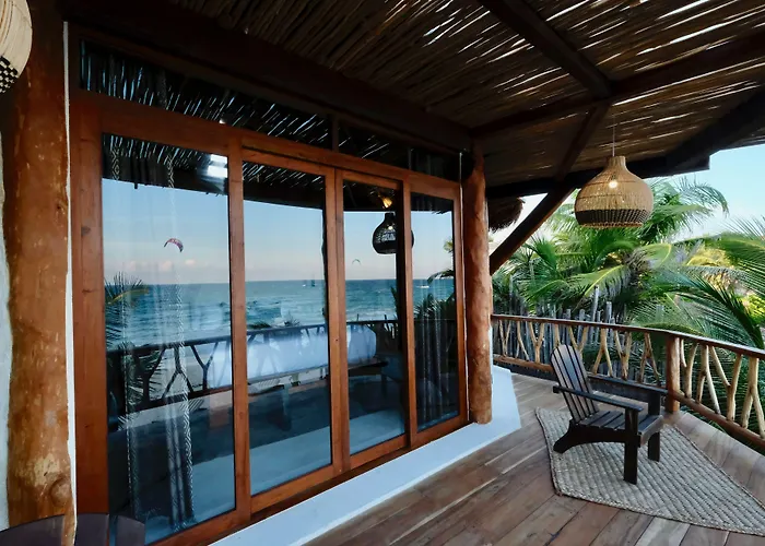 Casa Ganesh Beachfront 4*